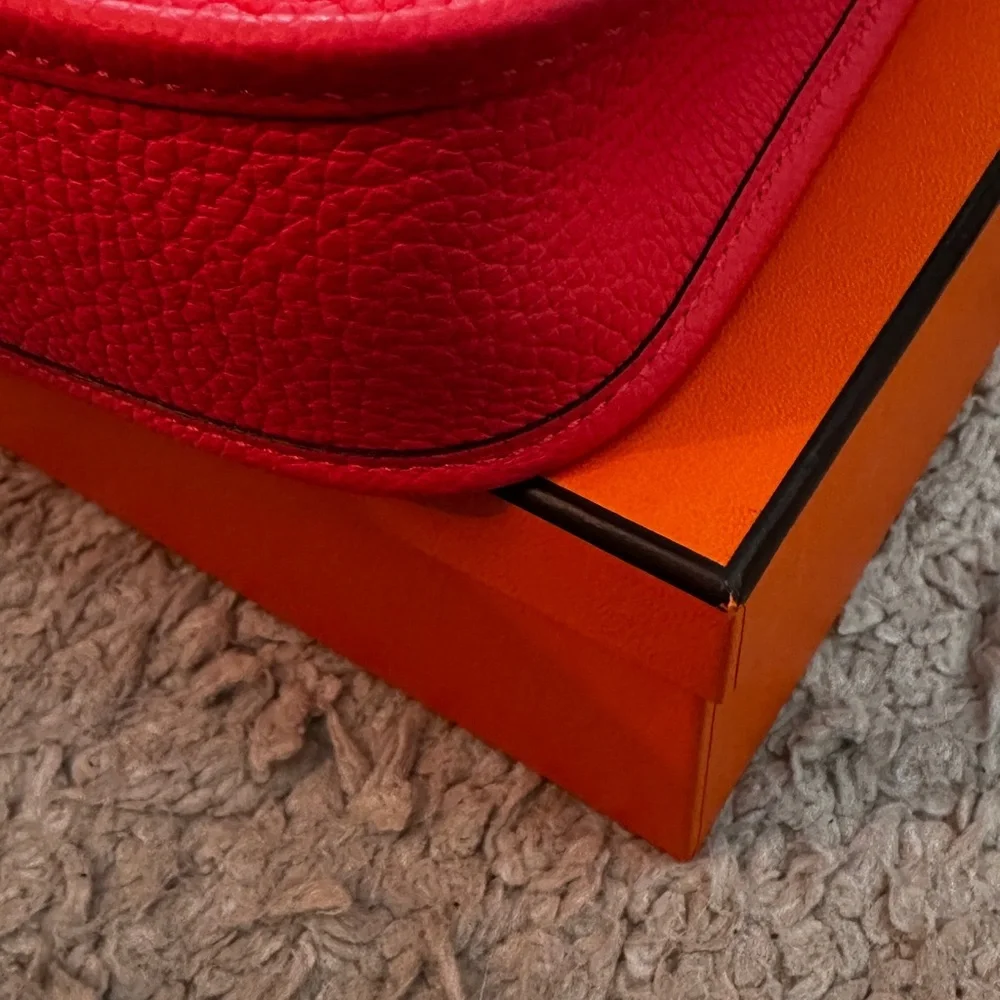 Authentic HERMES Rose Jaipur Clemence Leather Evelyne TPM Bag - Picture 10 of 14